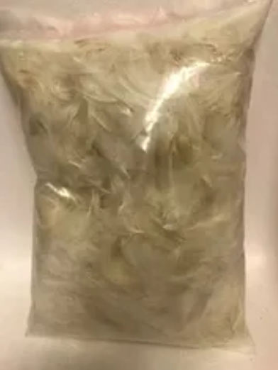 CANARY & FINCH FEATHER NESTING MATERIAL